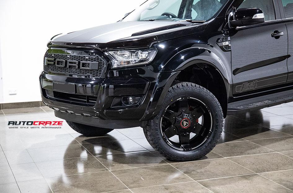 FORD RANGER AB811 SATIN BLACK GLOSS INSERTS